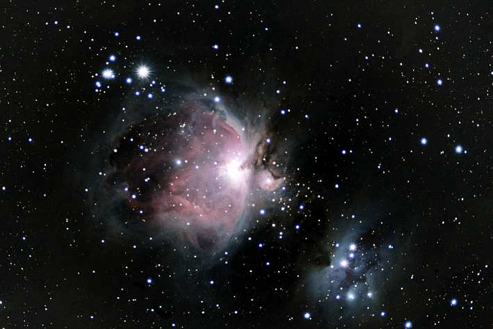 Objeto: M042 ( NGC 1976) Tipo: Cúmulo+Nebulosa Clase: E+R Constelación: Orion AR: 0535.3 Dec: -0523 Magnitud: 4 Distancia (a.l.): 1.