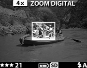 Utilización del zoom Zoom óptico Presione el botón de Alejar/Acercar para mover el objetivo entre las posiciones de gran ángulo y teleobjetivo (1 a 3x).