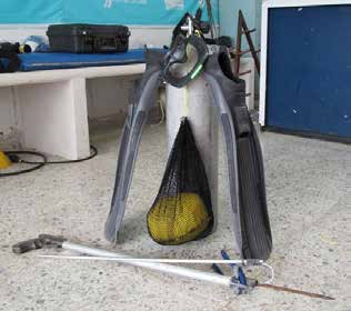 Equipo scuba utilizado para la captura de langosta en Quintana Roo.