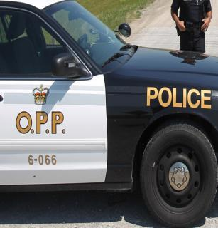 La Policía Provincial de Ontario (OPP): Se encarga de prestar servicios en toda la provincia, en las zonas que carecen de un cuerpo de policía local.
