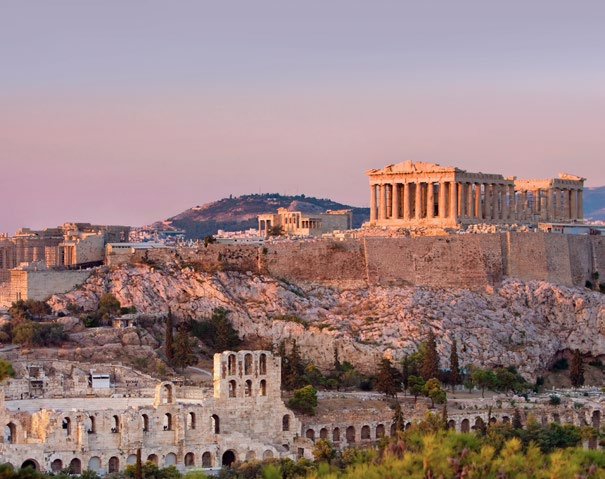 ERAKLION ATENAS Invierno 2016 / 2017 MEDITERRÁNEO En el antiguo corazón del mar Atenas no es solamente la cuna de la civilización griega, sino que alberga maravillosos ejemplos de arquitectura