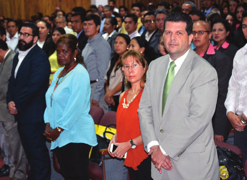 Autoridades y representantes de entidades externas también se dieron cita a la rendición de cuentas 2016 de la Universidad Agraria del Ecuador. de los procesos de enseñanza y aprendizaje.