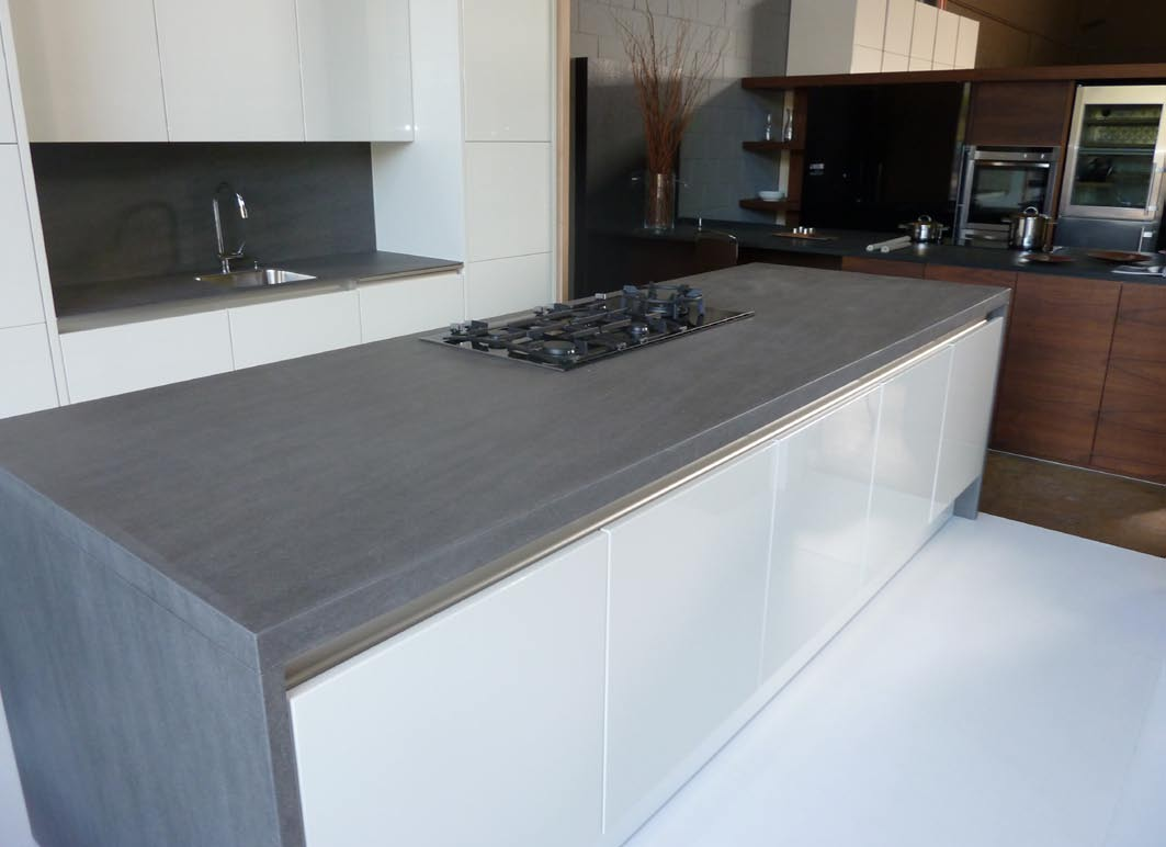 Cuina amb bisell de Neolith by Thesize