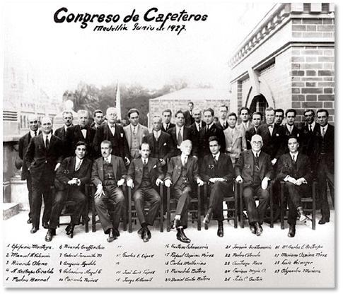 (1927 1950) La Federación Nacional de Cafeteros (FNC) se originó en el deseo de los caficultores de organizarse para competir en el mercado Retos para los caficultores: Hacer de la caficultura una