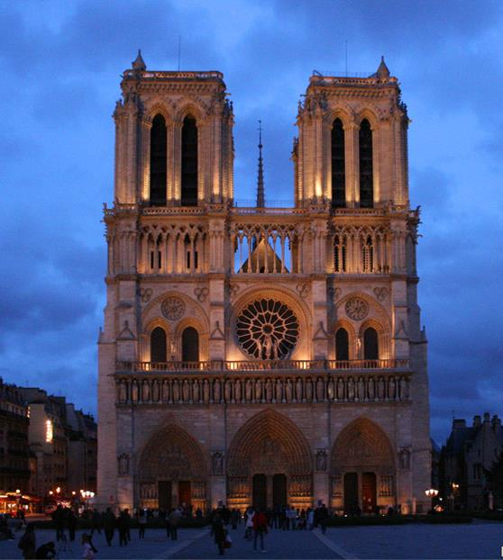 EDAD MEDIA Catedral de Notre Dame La proporción se une a la creencia en la belleza objetiva.