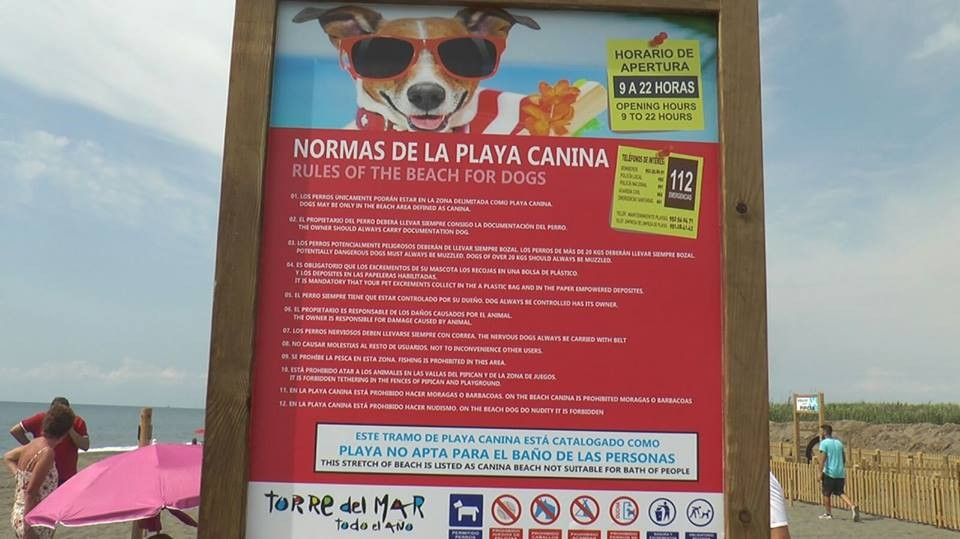 el correcto funcionamiento de la misma, así como de concienciar a los propietarios de los canes que no se vayan fuera de la zona habilitada como playa canina.