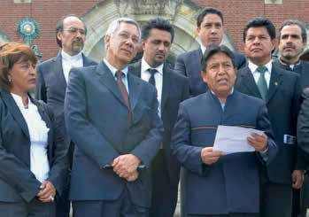 Por ello, el 23 de marzo de 2011, el Presidente Evo Morales anunció la decisión de Bolivia de acudir ante tribunales internacionales para resolver el diferendo que sostiene con Chile.