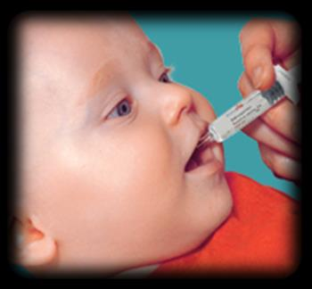 Una vez administrada toda la vacuna, colocar chupete (si usa habitualmente) para que trague la totalidad de la vacuna.