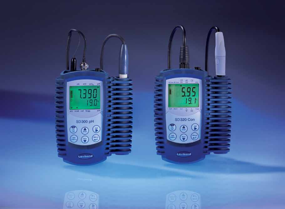 300 ph & 320 Con (ip 67 impermeable) Medidores portátiles impermeables para medir ph/redox/temperatura Conductividad, TDS, Salinidad, Temperatura Las ventajas Resistente e impermeable (IP 67)
