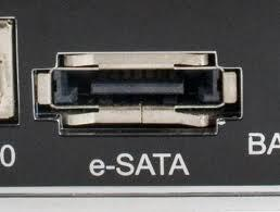 Permite conectar discos duros externos SATA a la misma velocidad que uno interno.