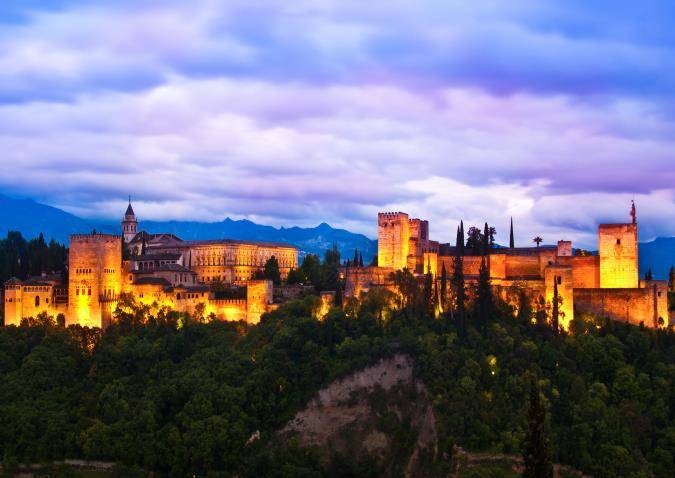 Almuñécar es una ciudad y municipio español situado en el extremo occidental de la comarca de la Costa Granadina, en la provincia de Granada, Andalucía.