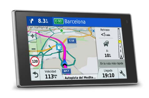 radares de tramo Bluetooth 3 para función manos libres Notificaciones inteligentes (mensajes, emails ) Mapas de por vida Tráfico en directo de por vida vía Smartphone Link o tráfico digital Asistente