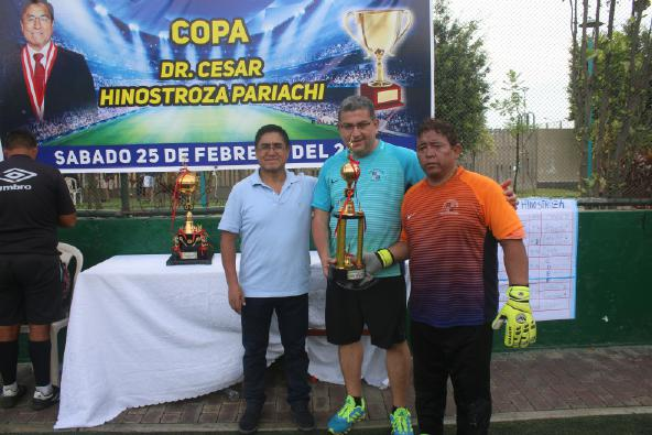 Walter Benigno Rios Montalvo, obtuvo el subcampeonato en el torneo deportivo denominado Copa Dr. César Hinostroza Pariachi realizado en el Polideportivo de San Borja el sábado pasado.