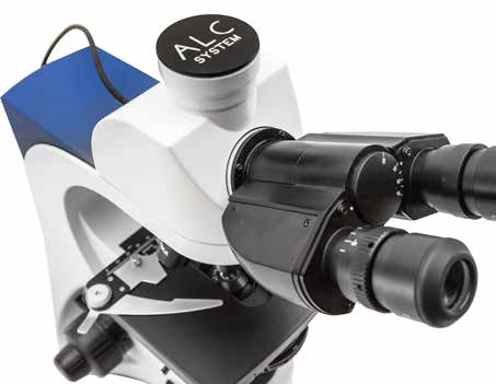 Microscopio binocular, contraste de fases, control automático de luz ALC. Microscopio trinocular, contraste de fases.