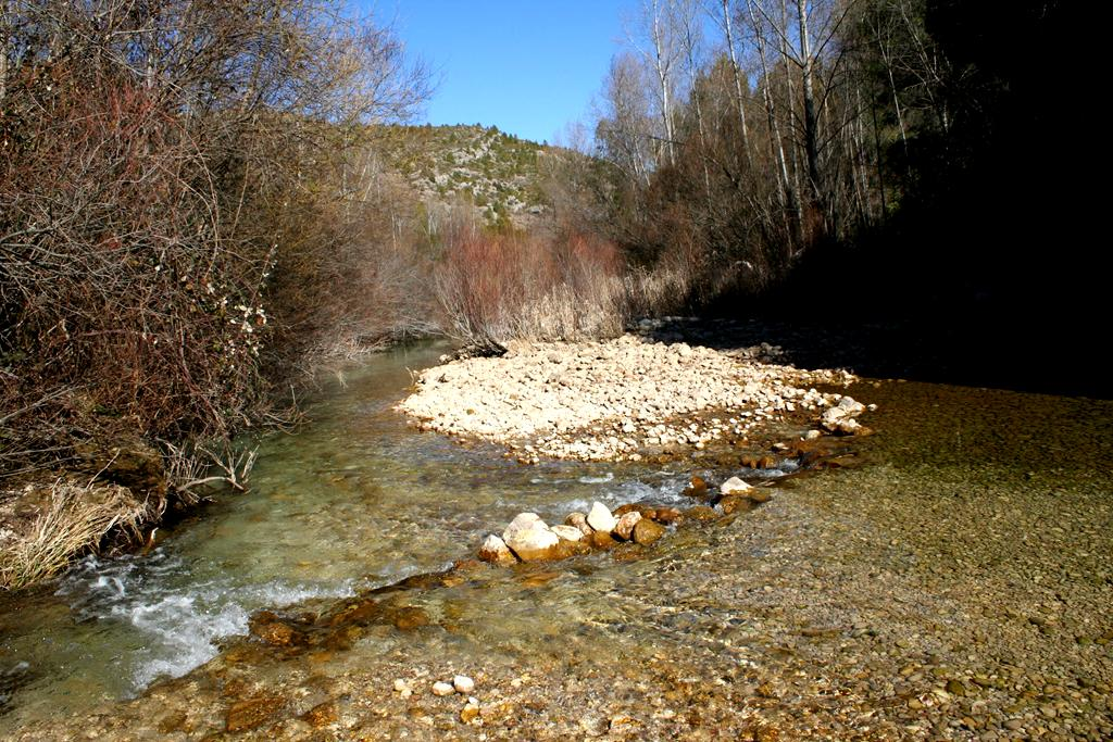 Río Segura a su paso por el S de Parolix. Jaén-Albacete.
