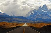 Cerro Frías. El recorrido es fantástico con vistas de lsa Torres del Paine, Valle del Centinela, Lago Roca, etc.