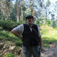 Actualmente trabaja como consultor ambiental en Sorex, Ecoloxía e Medio Ambiente y está terminando su tesis doctoral en la Universidad de Santiago de Compostela (USC) sobre ecología de mamíferos