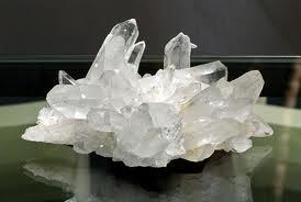 3. PROPIEDADES FÍSICAS Las propiedades físicas son de gran importancia en el estudio de los minerales, la mayoría de ellos