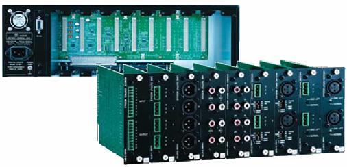 Mezclador digital modular compuesto por un bus de 8 canales con capacidad para un máximo de 12 entradas y 8 salidas.