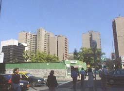 metro este sector posee una Playas de estacionamiento Calle Santo Domingo condición de NUEVA CENTRALIDAD que deberá ser aprovechada para revitalizar su desarrollo.