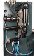 : Integración superior de hidráulica y electrónica El E-stándar en Eficiencia Sistema accionamiento trancha de corte Los robustos sistemas hidráulicos en la