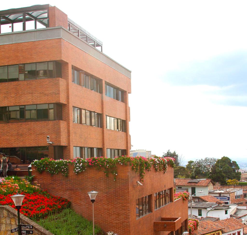 ESPECIALIZACIÓN EN NEGOCIOS INTERNACIONALES Con Énfasis en Comercio Exterior SNIES 1131 Ciudad: Bogotá Resol. MEN 12541.