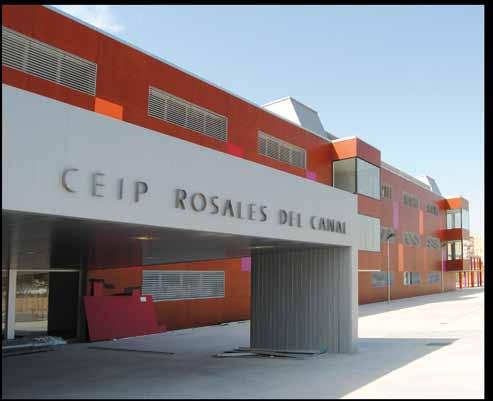 Colegio Rosales del Canal: Revestimiento de fachada con phenolic de PRODEMA.