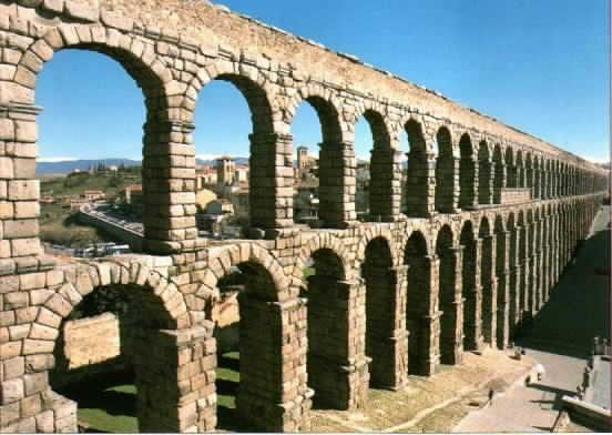 ROMA: ARQUITECTURA ARQUITECTURA UTILITARIA Acueducto romano de Segovia