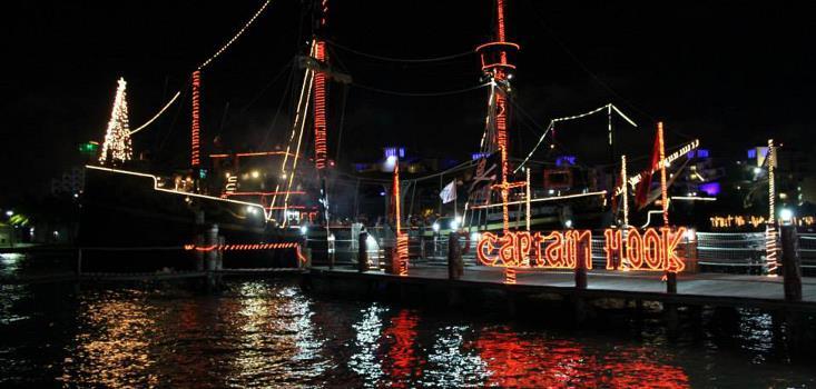 CAPTAIN HOOK Al caer la noche el mismo Capitán Hook le dará la bienvenida al bordo del famoso barco pirata. La diversión comienza con concursos, bailes, show y entretenimiento.