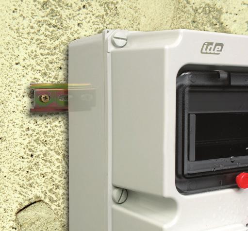 Protección contra choques eléctricos e intensidad de los circuitos de protección Seta de emergencia - Los cuadros se suministran con un interruptor magnetotérmico general y los interruptores