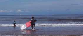 Aprende a surfear en las playas de Getxo: Barinatxe/La Salvaje, Arrigunaga y Ereaga. PUNTO DE ENCUENTRO: (Dependiendo del mar, consultar) Playa de Barinatxe/La Salvaje.