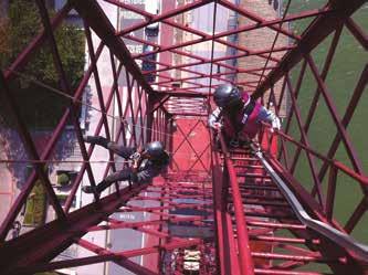 de tu vida? Atrévete a saltar desde el Puente Bizkaia. Un salto único! El más alto con goma de toda la zona norte y en un marco incomparable: El Puente Bizkaia.