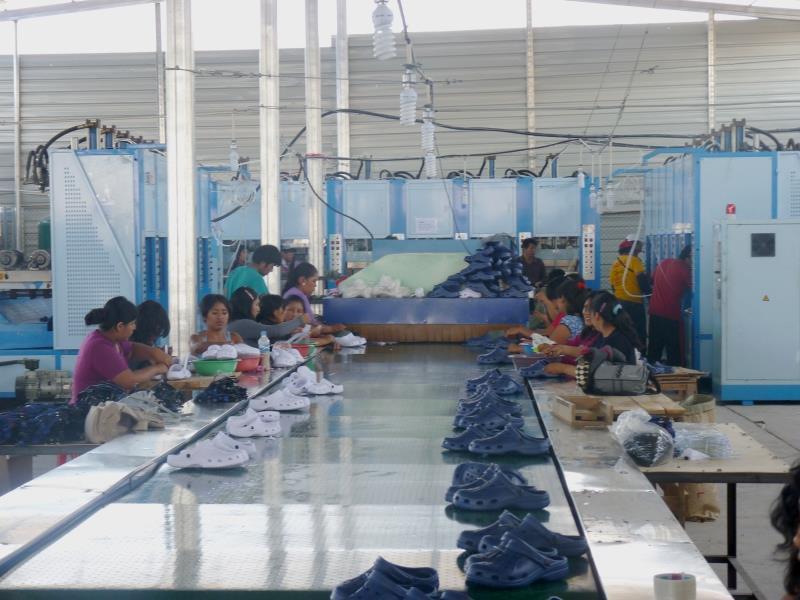 CHIANG SHOES SAC Fabricación de sandalias de polietileno MERCADO Nacional INVERSIÓN $US.