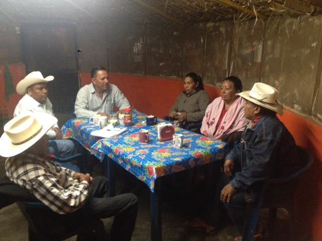 Martes 23: Se asistió a reunión con Guardia Tradicional de Pótam Los Pinitos, el Secretario Particular y el Regidor