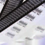 Esta función reduce el tiempo necesario para el cambio de los ribbons y ahorra costes relacionados con los consumibles, sin afectar a la calidad de la impresión.