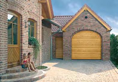 Puertas de garaje con revestimiento de madera maciza LTH 40 Acanalado S Las puertas de garaje de madera maciza tienen un peso más elevado, por