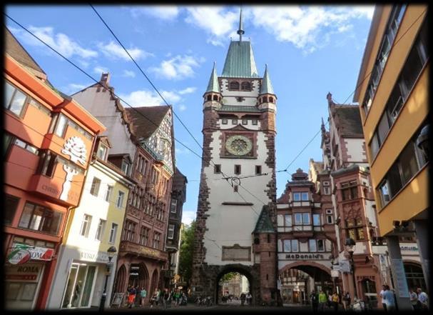 TERCER DÍA Desayuno. Hoy dedicaremos el día a conocer la capital de la Selva Negra: Freiburg.