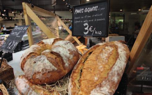 Pan El mercado de pan en España creció durante 2012 en un 1,2%, rompiendo la tendencia a la baja que se había registrado en los últimos ejercicios.