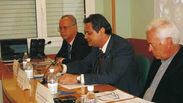 Jornadas: Turismo, Salud y Accesibilidad (2009) El Presidente de ICSE con: ͳͳd. Roberto Moreno. Consejero de Turismo del Cabildo.