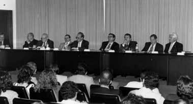 Curso El Nuevo Código Penal (Gran Canaria, 1996) Acto de Clausura. Participan: ͳͳd. José Domingo Martín. Presidente de ICSE. ͳͳd. Joaquín Espinosa. Decano del Colegio de Abogados ͳͳd.