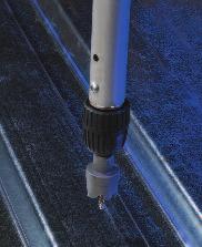 No obstante, también es aceptable stalar el serto en el canal ferior e la plataforma metálica (ver etalle).