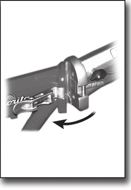 Instrucciones de despliegue 1. Desplegar el cuadro a) Desplegar la bicicleta cerrando la bisagra del cuadro (Figura 12).
