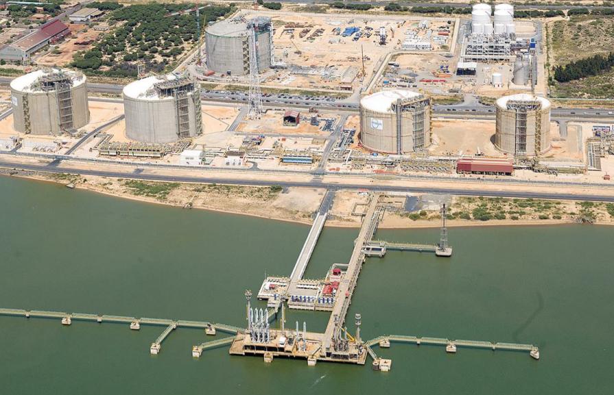 1. Planta de recepción, almacenamiento y regasificación de Huelva. La planta de recepción, almacenamiento y regasificación de GNL está situada en la desembocadura de los ríos Tinto y Odiel.