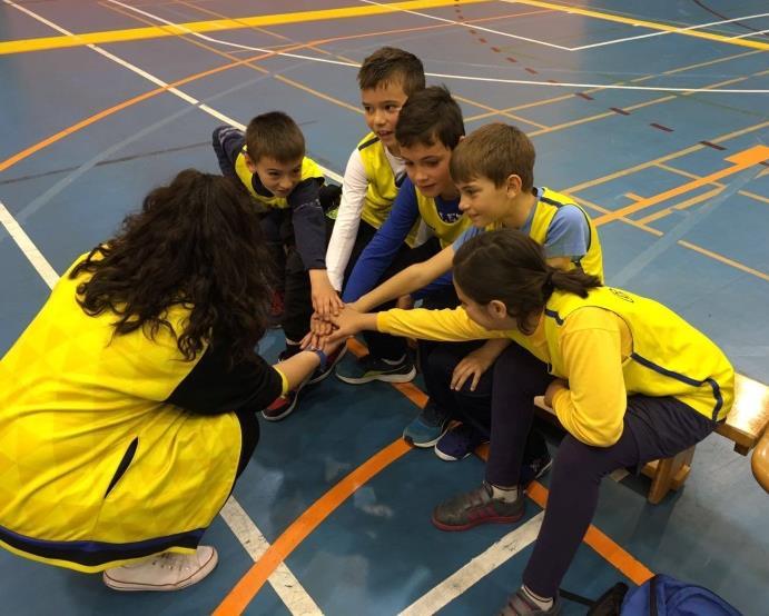 Enseñar mediante los juegos de equipo dentro del entorno escolar para conocer los aspectos técnicos, tácticos y reglamentarios básicos del baloncesto y desarrollar Conocimiento y utilización del