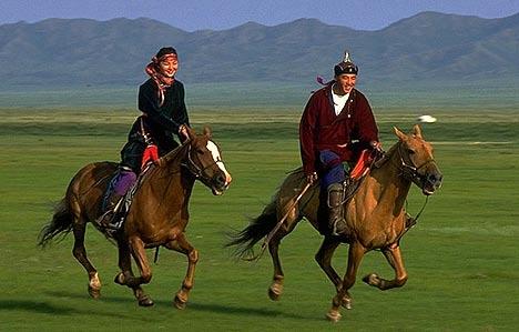Dispondremos del día libre para realizar actividades en la reserva. Comidas y alojamiento en el Ger. Día 21. Gun-Galuut - Ulaanbaatar.