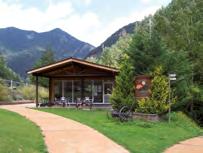 Valle de Ordino P&P y Golf Club ORDINO En el corazón de los valles más bellos de Andorra y a sólo 2,5 km de Ordino, en el pueblo de la Cortinada, hallamos este fantástico campo.