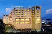 com El hotel esta ubicado en Pushkar y cuenta con unas esplendidas vistas de la gran duna de arena del Desierto Thar. Cuenta con 72 habitaciones equipadas con modernas facilidades.