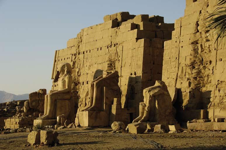 Datos generales de Egipto Karnak Templo de Amun, el Templo de la Diosa Muy, el Santuario de Ptah y el Templo de Khonsu.
