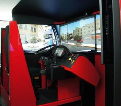 Cada simulador consta de dos partes: Puesto de conducción y puesto de instructor.