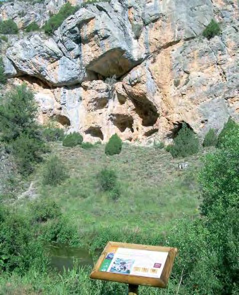 Barranco de la Hoz > Cuevas Labradas 5 GEO SI QUIERES VER OTROS EJEMPLOS.